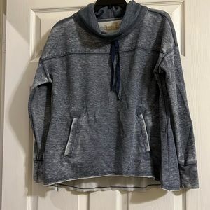 Altar’d State pullover. Blue.  Front pockets.  Medium.  Like new